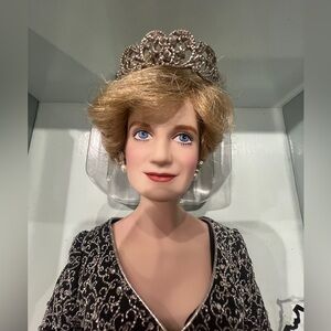 Franklin Mint Princess Diana porcelain portrait edition doll in original box.
